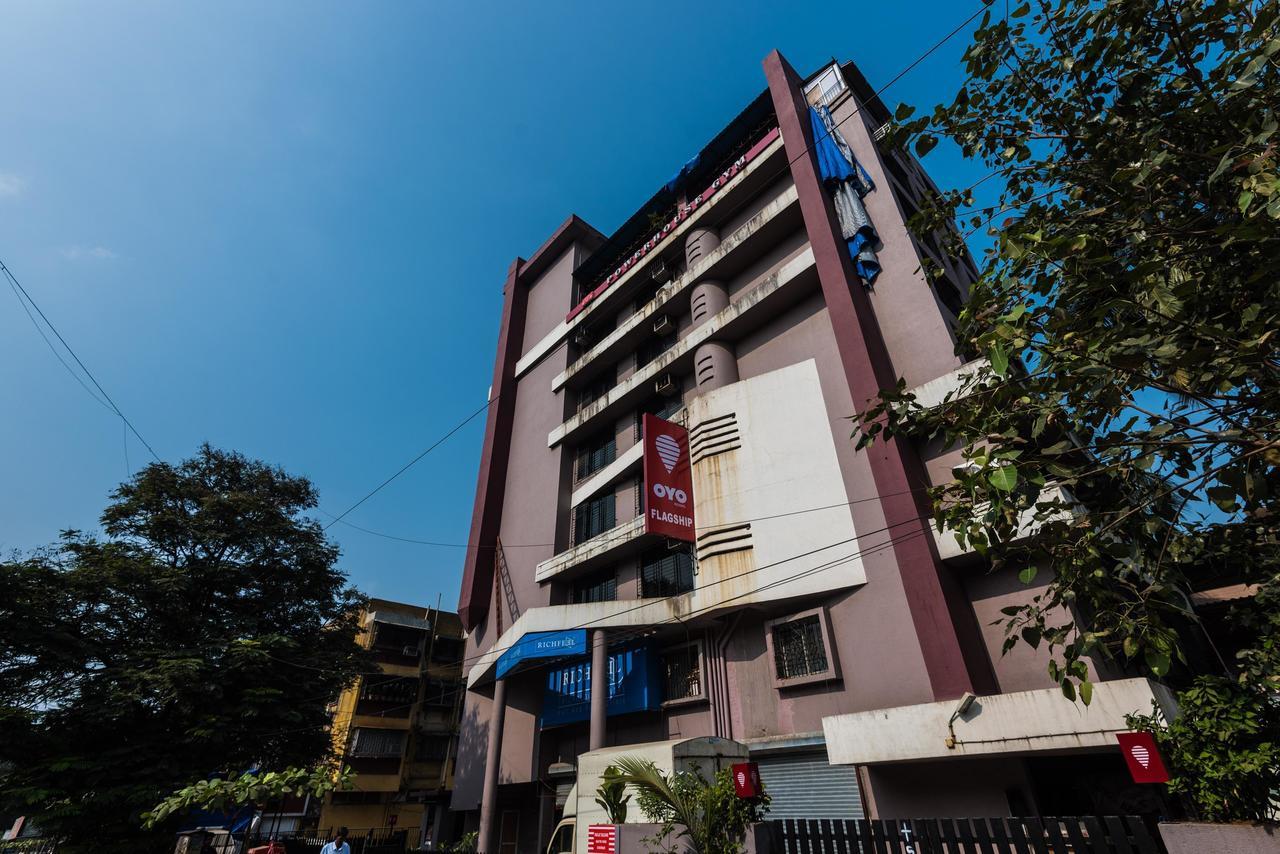 Hotel Oyo Flagship 389 Maitri Park Chembur Mumbai Exterior foto